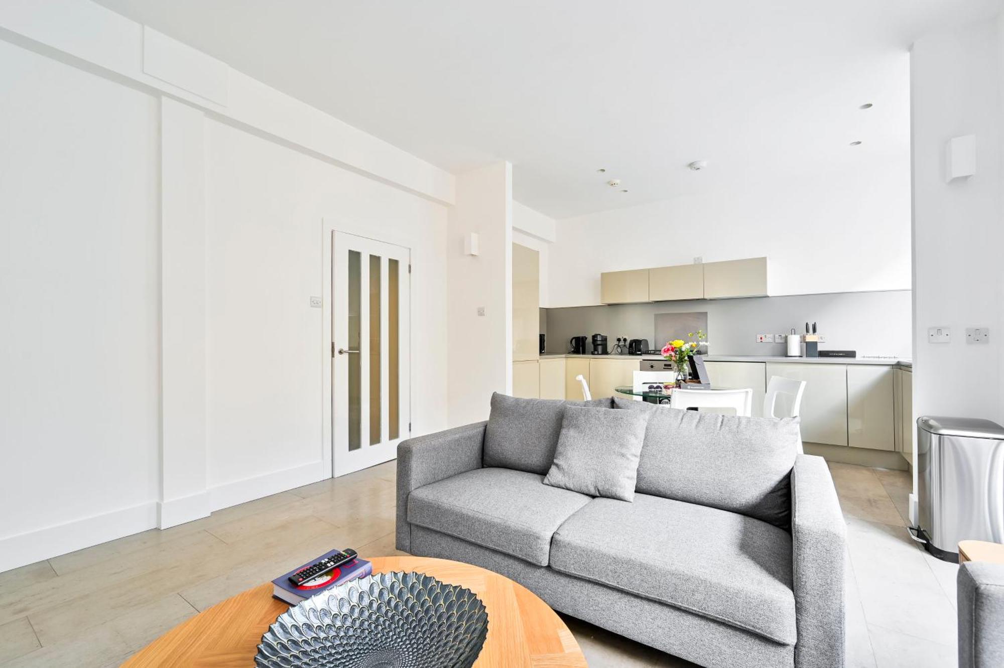 Farringdon Comfortable 2 Bed * Londra