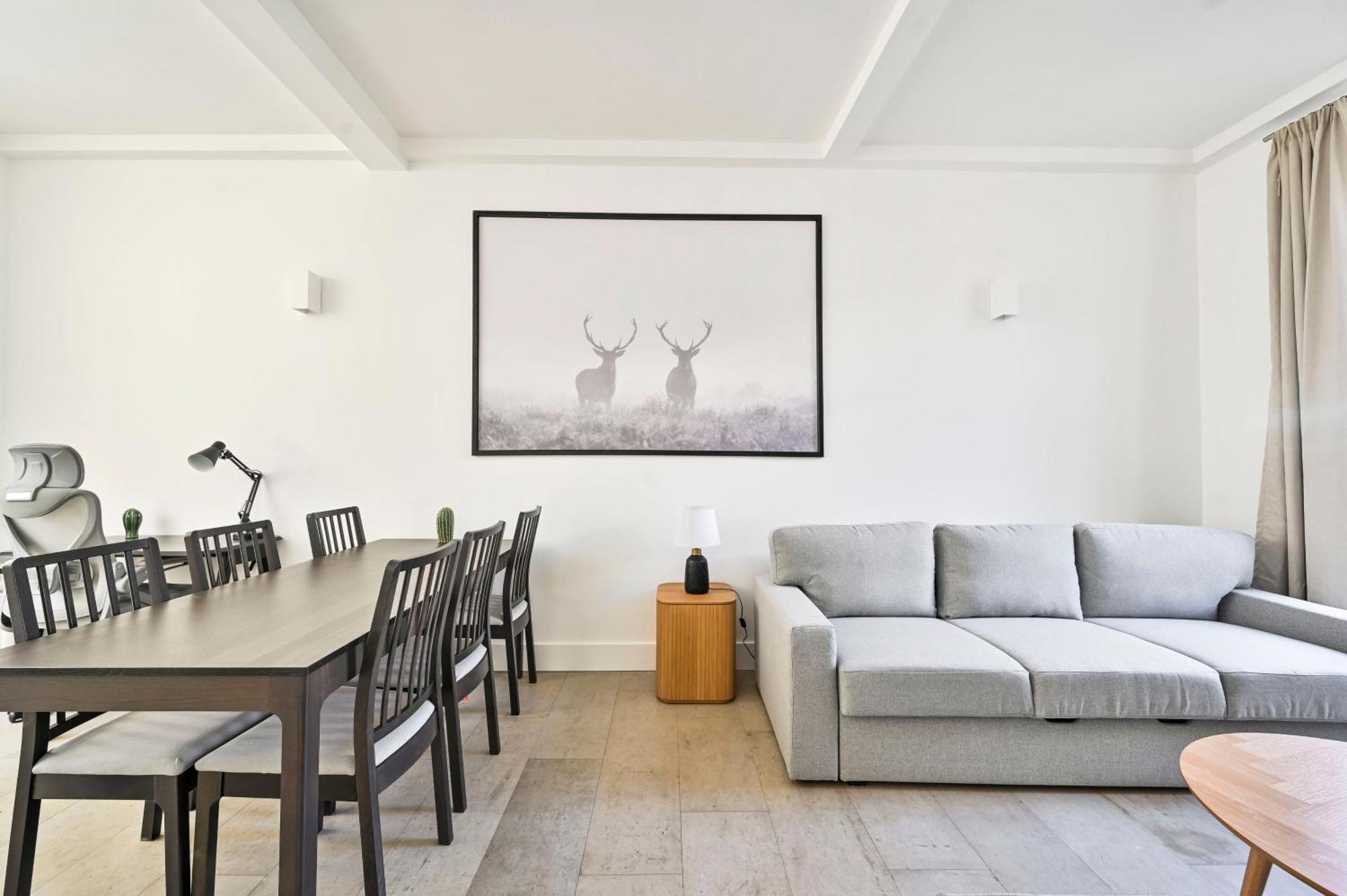 Farringdon Comfortable 2 Bed * Londra
