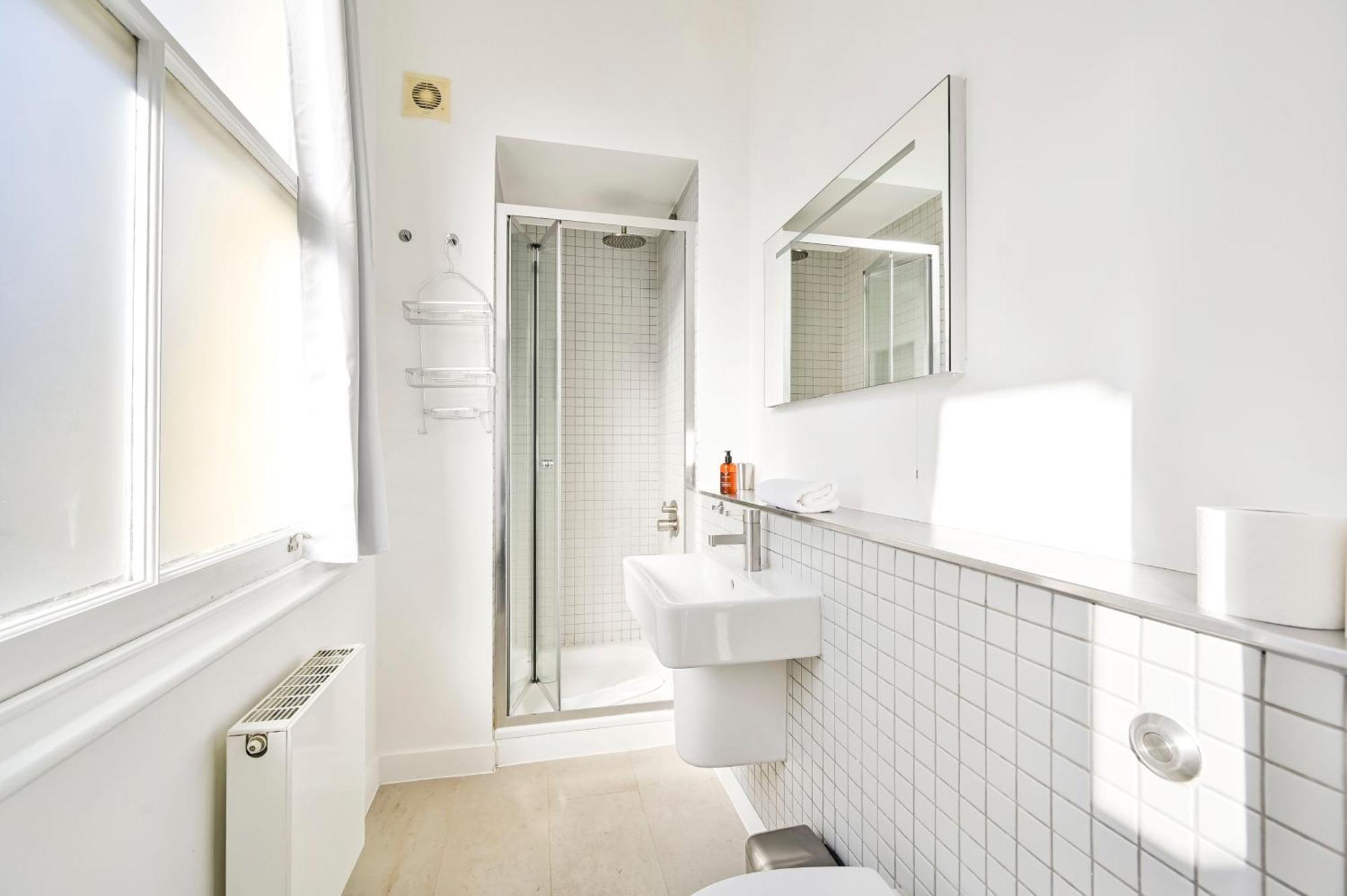 Farringdon Comfortable 2 Bed *